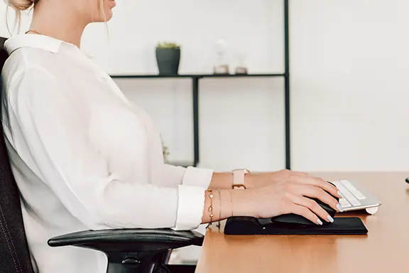 Wrist rest on the mouse pad