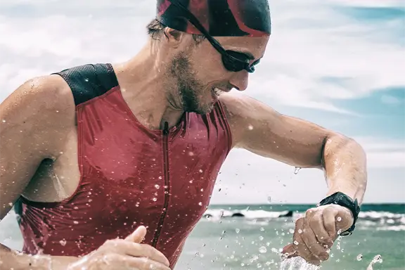 Fit Watch while swimming.